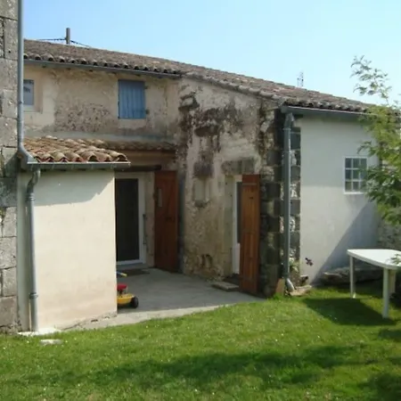 Ancienne Ferme Charentaise בית נופש Sémussac